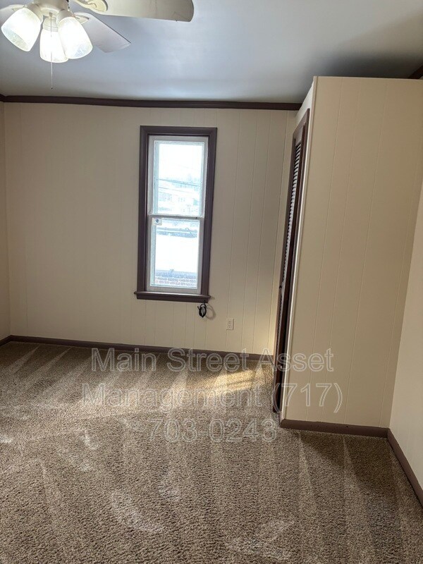 Building Photo - 831 Willow St