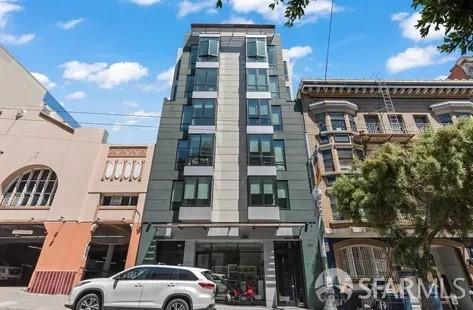 Building Photo - 832 Sutter St
