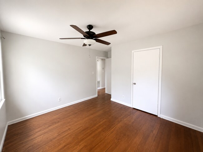Building Photo - 5121 Pinefield Dr