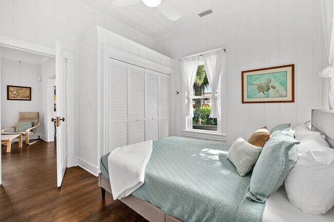 Building Photo - 17 Old Mission Ave