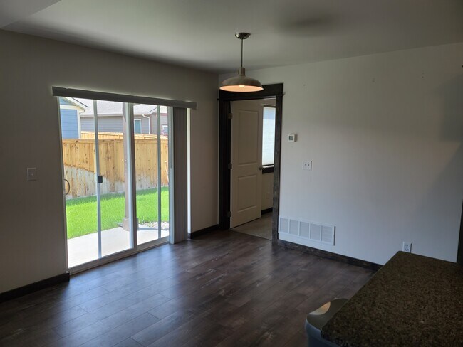 Building Photo - 301 Boone Dr