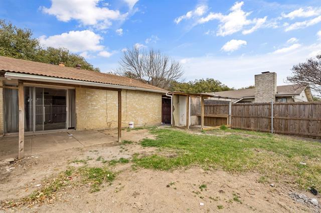 Building Photo - 2918 Pinewood Dr