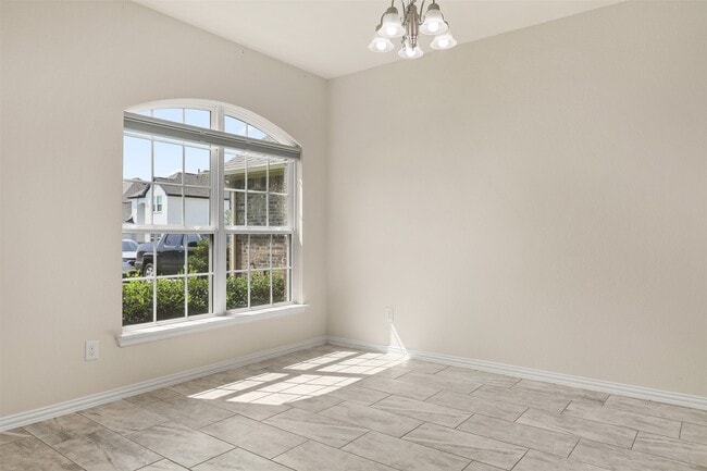 Building Photo - 2425 Village Azalea Dr