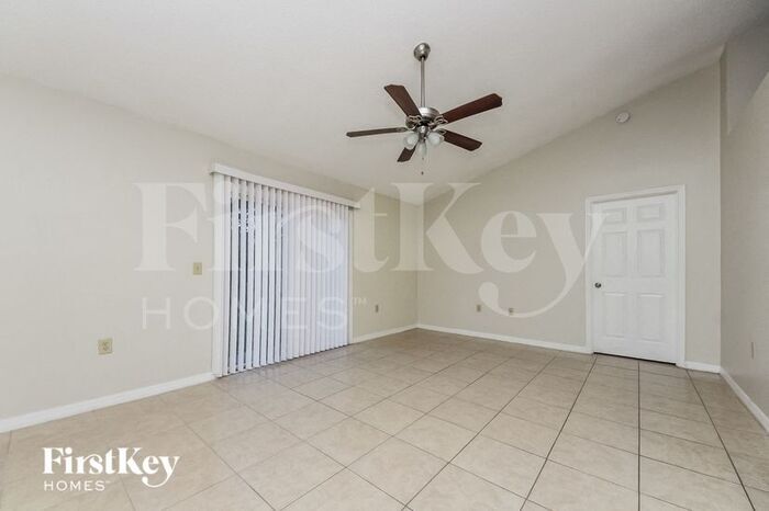 Building Photo - 815 Adour Dr