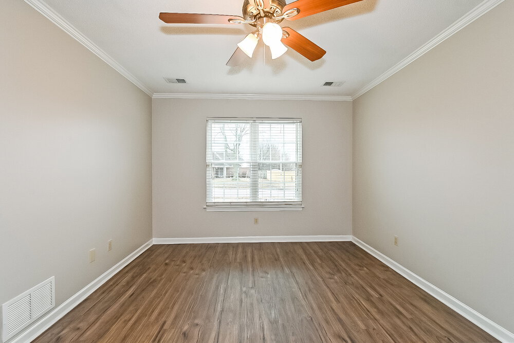 Building Photo - 10020 Fox Chase Dr