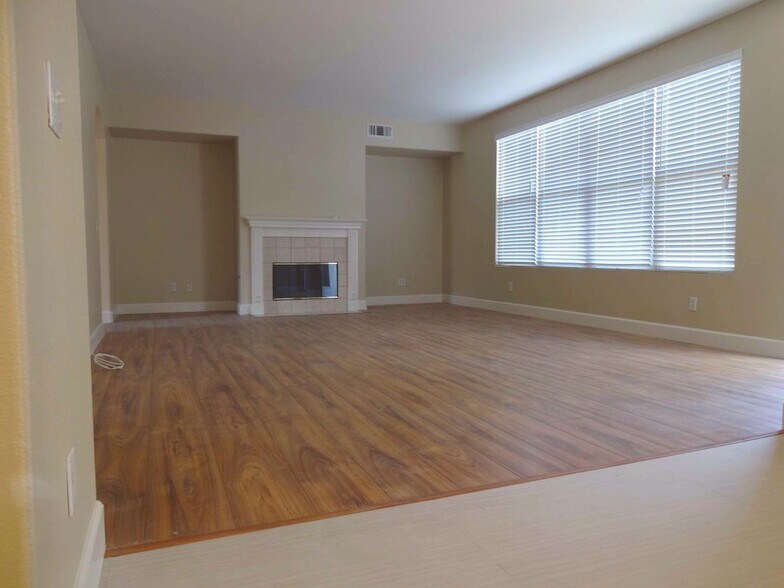 Building Photo - 936 McCall Cir