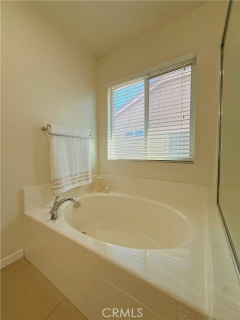 Building Photo - 14115 Desert Rose St