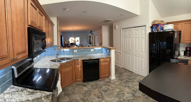 Building Photo - 250 Opus Ct