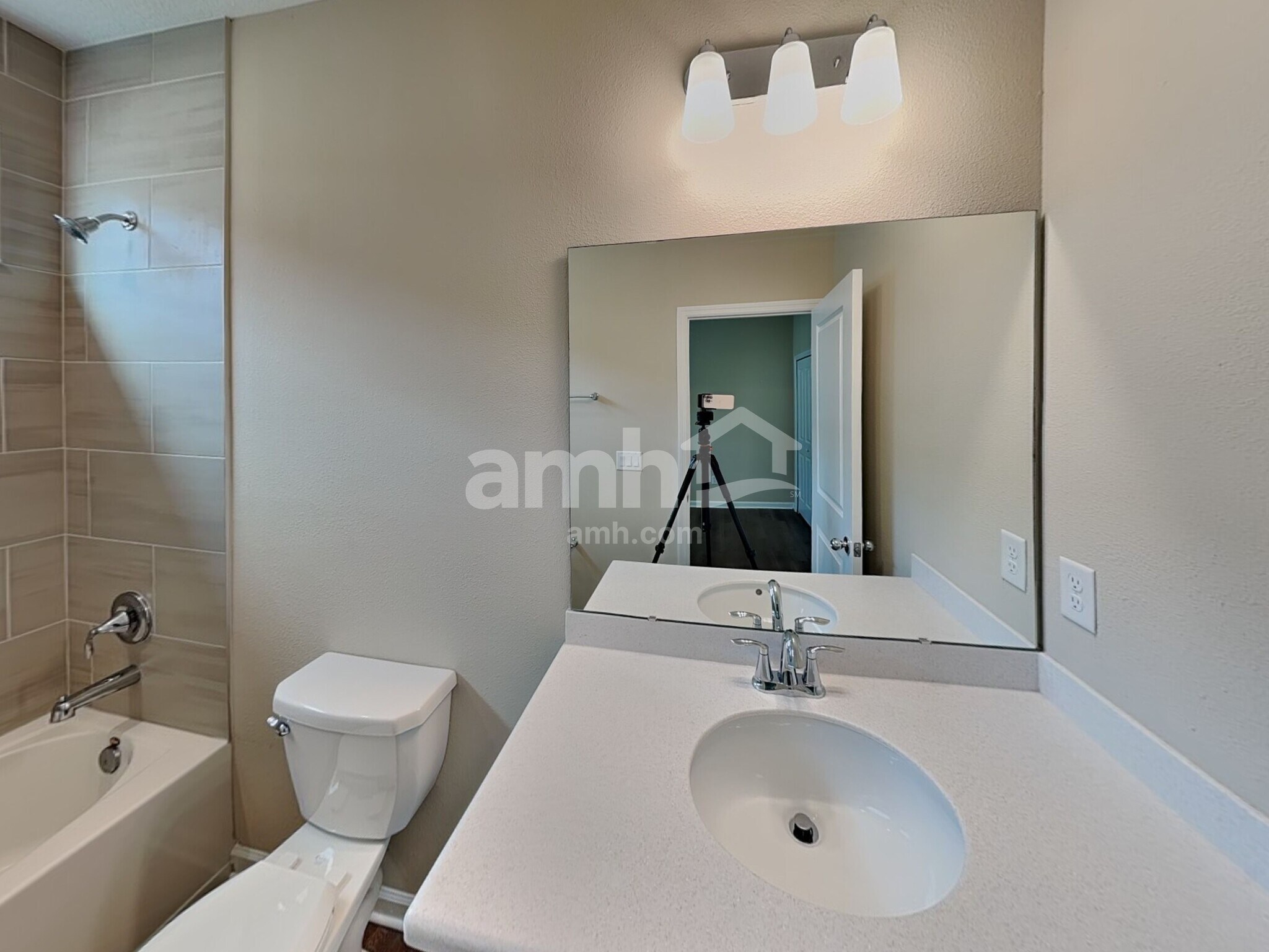 Building Photo - 87 Spruce Point