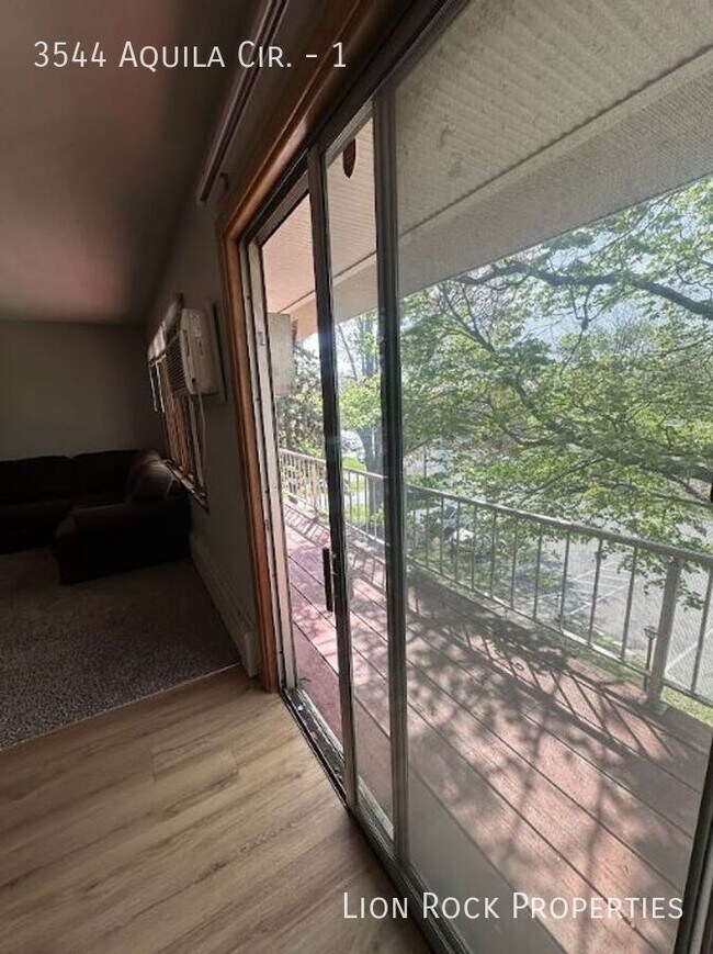 Building Photo - 3544 Aquila Cir