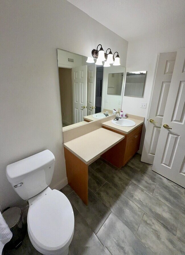 Building Photo - Studio / 1-Bedroom Apartment for Rent – Davenport, FL