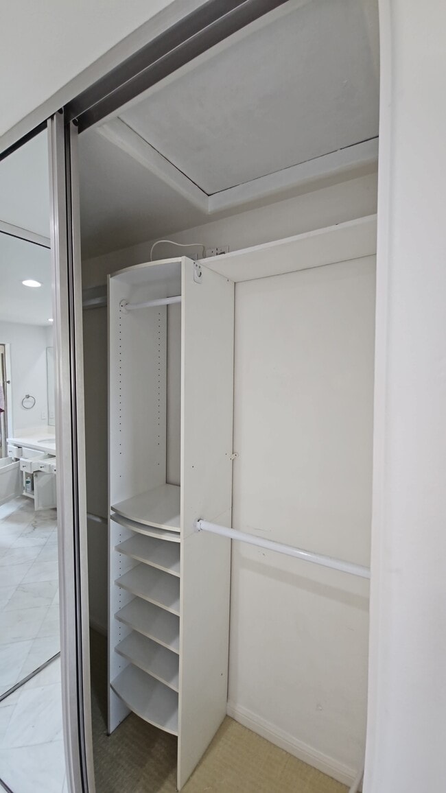 Building Photo - 27 Tiburon Ct