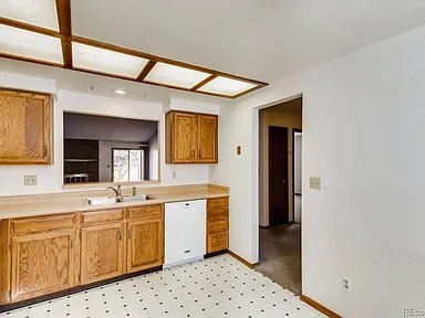 Building Photo - 14333 E Warren Pl
