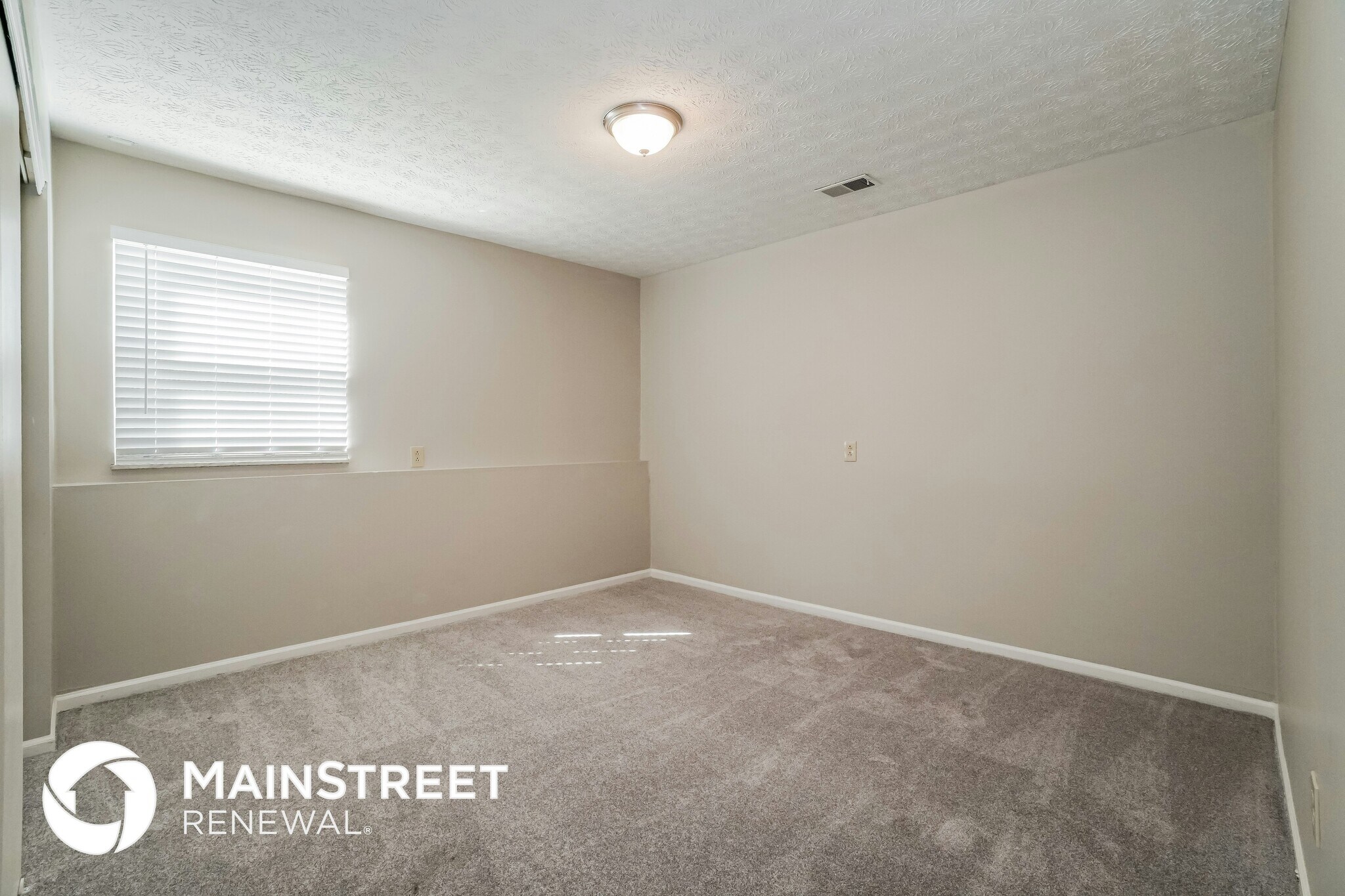 Building Photo - 5412 Aqua St