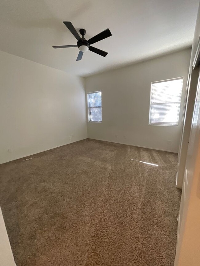 Building Photo - Gated community near Sabino Canyon/Tangue Verde