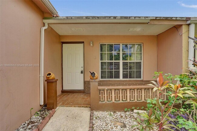 Building Photo - 6860 SW 18th Ct