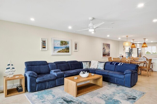 Building Photo - 111 N Pompano Beach Blvd