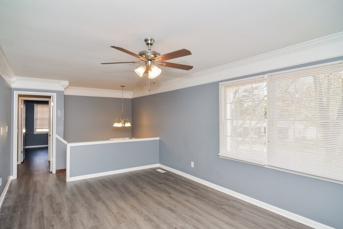 Building Photo - 3107 Lewisburg Dr NW