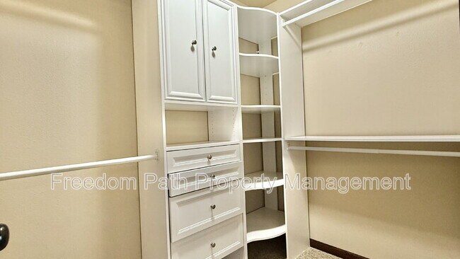 Building Photo - 13043 N Zodiac Loop