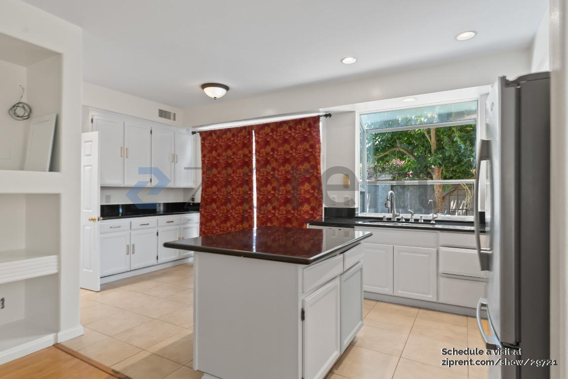 Building Photo - 36816 Papaya St