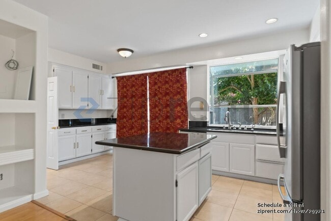 Building Photo - 36816 Papaya St