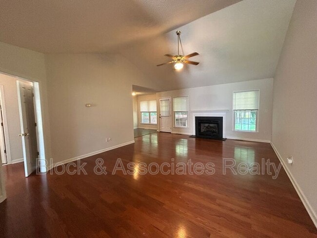 Building Photo - 6088 Yeaton Glen Dr