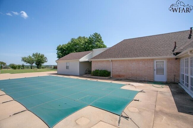 Building Photo - 8 Canyon Bluff Ct