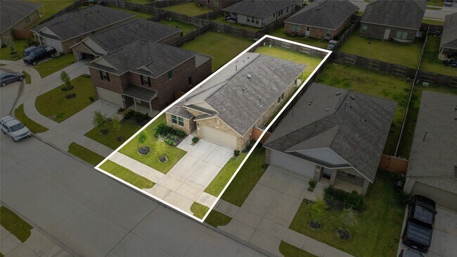 Building Photo - 27023 Breakaway Ln