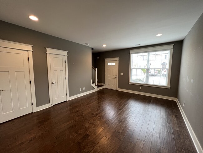 Building Photo - 107 Porter Terrace
