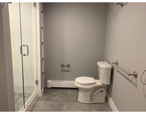 Building Photo - 111 Grovers Ave