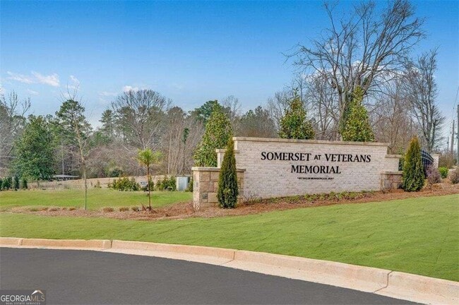 Building Photo - 5716 Plaza Dr SE