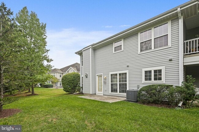 Building Photo - 6294 Wild Swan Way