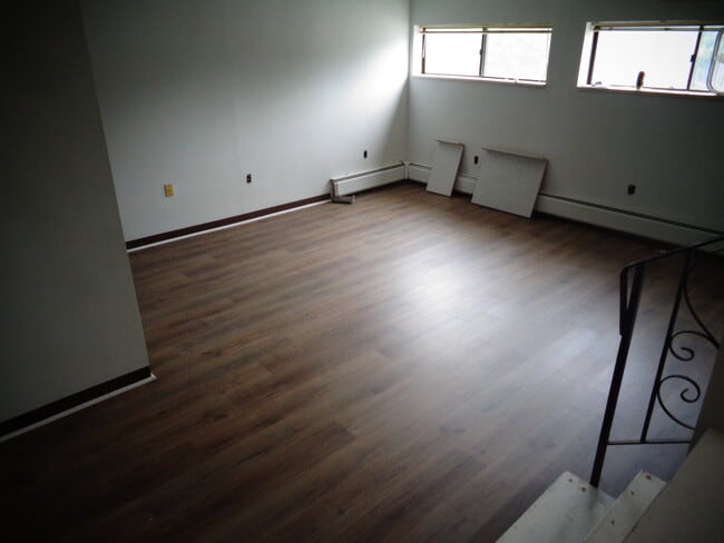 Building Photo - 43 White St