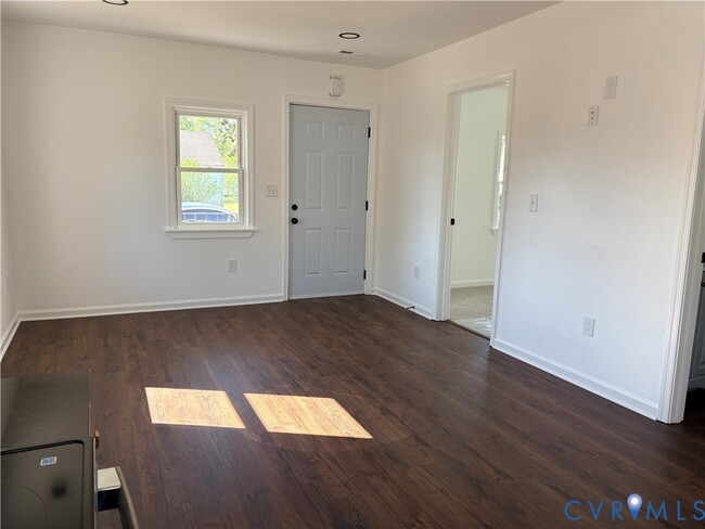 Building Photo - 1401 Hanover St