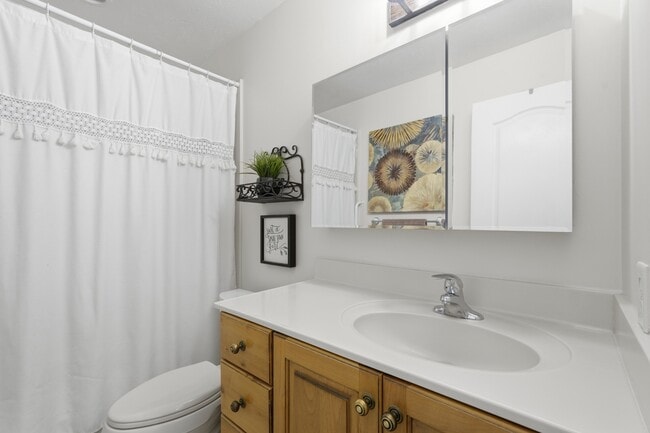 Building Photo - 5957 S Sultan Cir