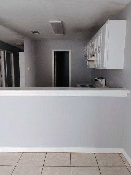 Building Photo - 9048 GSRI Ave