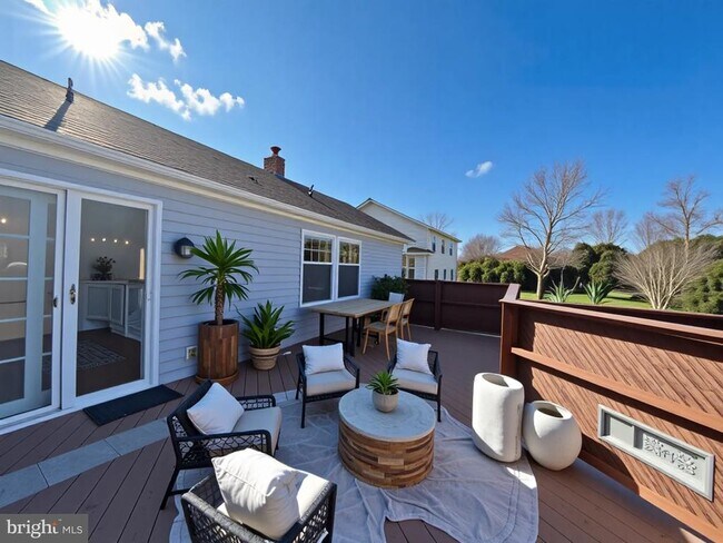 Building Photo - 10293 Woodmont Ct