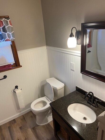 Fully Remodeled Bathroom. - 704 E Pike St