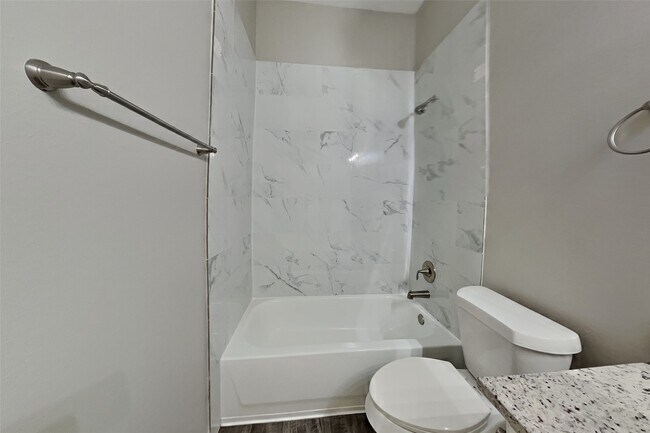 Building Photo - 8227 Sports Haven Dr