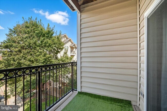 Building Photo - 1591 Spring Gate Dr.