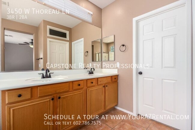 Building Photo - 3450 Thoreau Ln