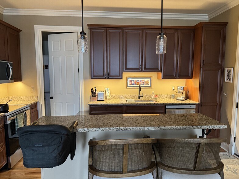 Building Photo - 101 S Saginaw St