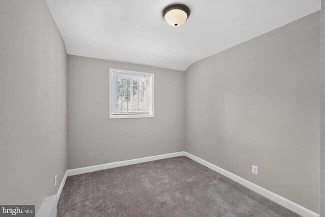 Building Photo - 11102 Bucknell Dr
