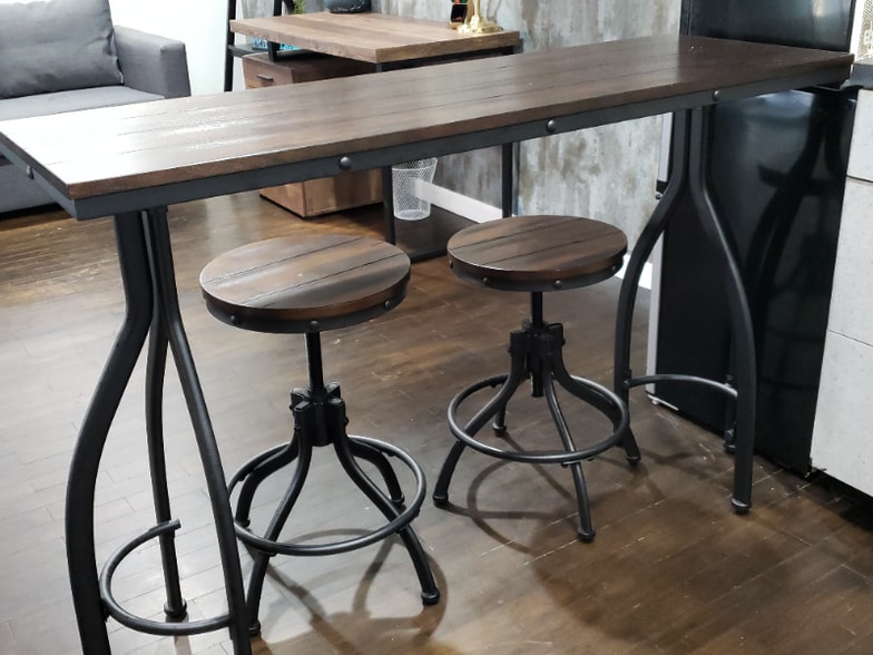 Building Photo - 28 Oak St