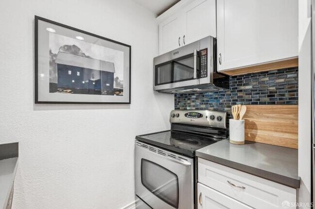 Kitchen - 5320 Diamond Heights Blvd