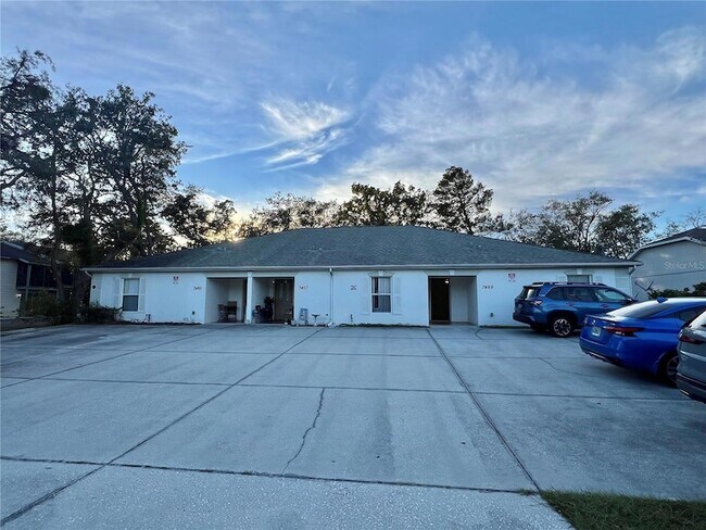 Primary Photo - 7469 Pond Cir