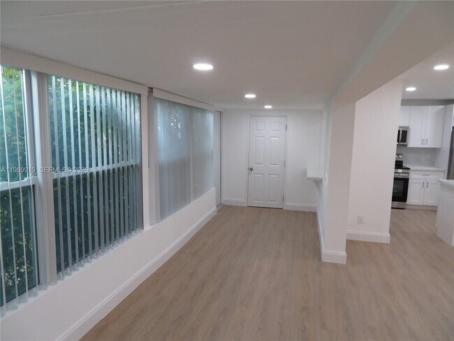 Building Photo - 17247 SW 112th Pl