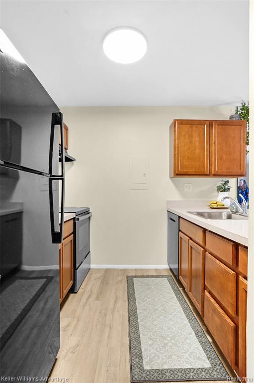 Building Photo - 855 S Pontiac Trail