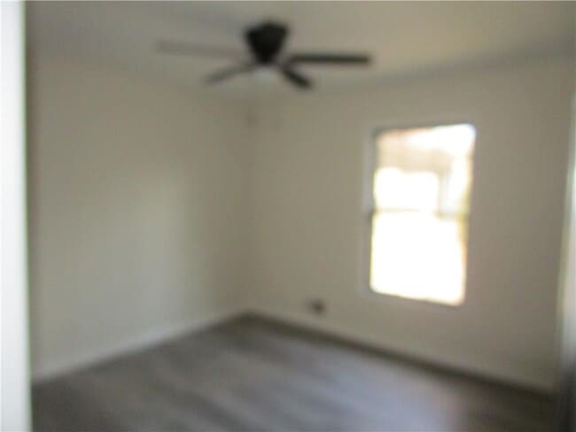 Building Photo - 3730 Newport Dr