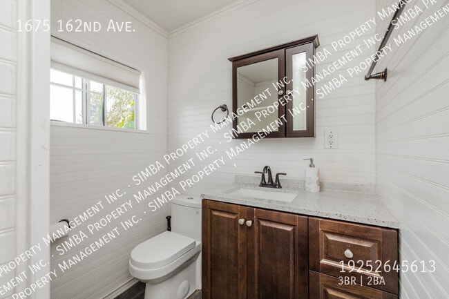Building Photo - 1675 162nd Ave